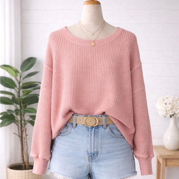 American Eagle Outfitters Sweaters - 🎅 3/$15 American Eagle Pink Waffle Knit Sweater